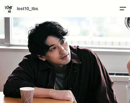 刑事小駒役の横浜流星。ＬＯＳＴ１０公式インスタグラム＠ｌｏｓｔ１０＿ｔｂｓより