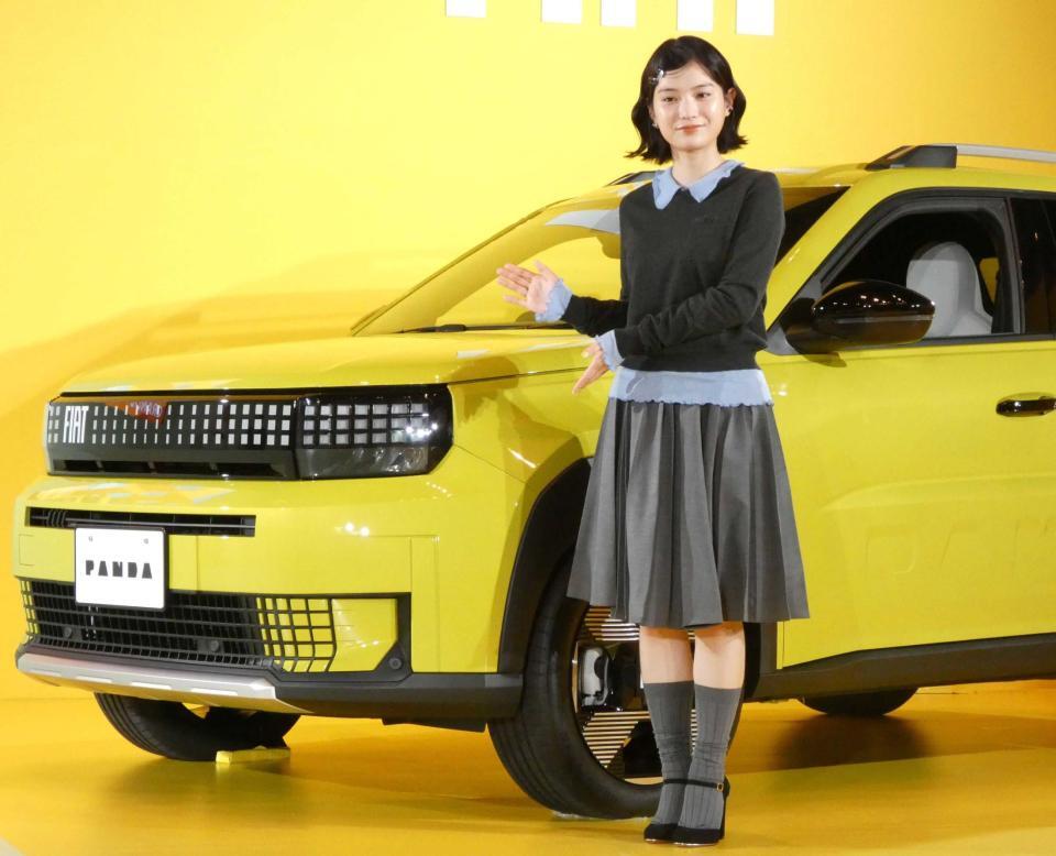 ほほ笑む蒔田彩珠