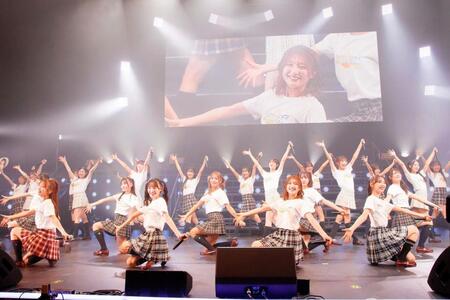 「ＮＭＢ４８　１６ｔｈ　Ａｎｎｉｖｅｒｓａｒｙ　ＬＩＶＥ　ＧＯ　ＴＯ　城　～皆と共に～」を開催したＮＭＢ４８ⓒＮＭＢ４８
