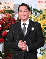 会見で笑顔を見せる今井翼＝ＫＴ・Ｚｅｐｐ　Ｙｏｋｏｈａｍａ（撮影・持木克友）