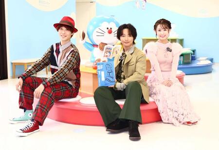　特別取材会を行った（左から）スズキ拓朗氏、加藤清史郎、内田未来