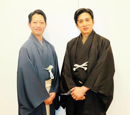 トークショーに出演した松本幸四郎（右）、中村壱太郎
