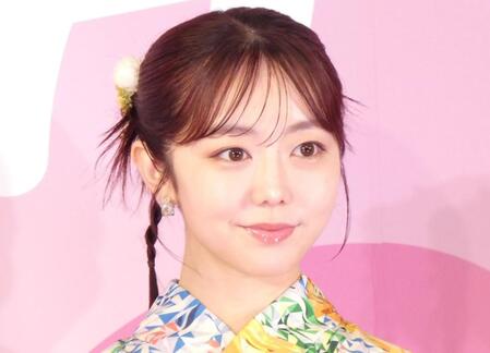 峯岸みなみ