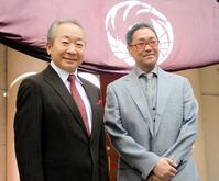 取材会を開いた尾上松緑（右）と中村梅雀