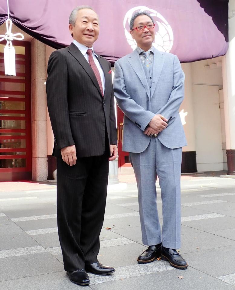 取材会を開いた尾上松緑（右）と中村梅雀