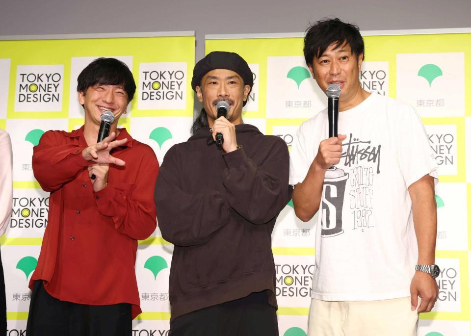 向井慧（左）の熱愛報道について語る菅良太郎（中央）と尾形貴弘