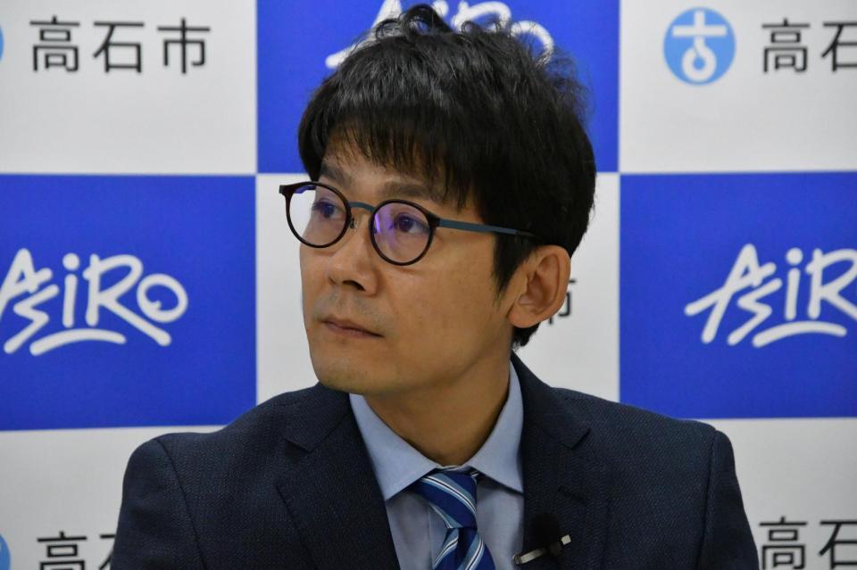イベントに出席したロザン・菅広文＝大阪府・高石市役所