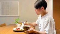 中村鷹之資