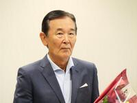 会見に出席した都倉俊一氏