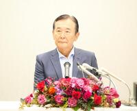 会見に出席した都倉俊一氏