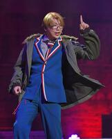 アメリカ役を熱演する磯貝龍乎（撮影・出月俊成）