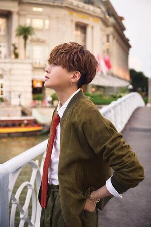 八木勇征の写真集「Ｂｅ　ｍｙ」内のカット©ＬＤＨ　ＪＡＰＡＮ／ＧＥＮＴＯＳＨＡ　２０２６