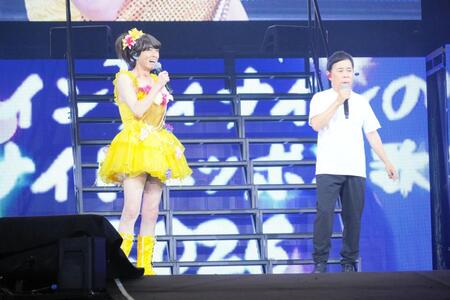 「ナインティナインのオールナイトニッポン歌謡祭」に主演した岡村隆史（右）、矢部浩之（Ｃ）「ナインティナインのオールナイトニッポン歌謡祭」