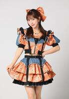 ポーズをとるＳＫＥ４８・熊崎晴香（撮影・石井剣太郎）