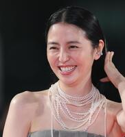 笑顔を見せる長澤まさみ＝東京・銀座（撮影・棚橋慶太）