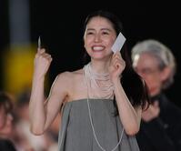 笑顔を見せる長澤まさみ＝東京・銀座（撮影・棚橋慶太）