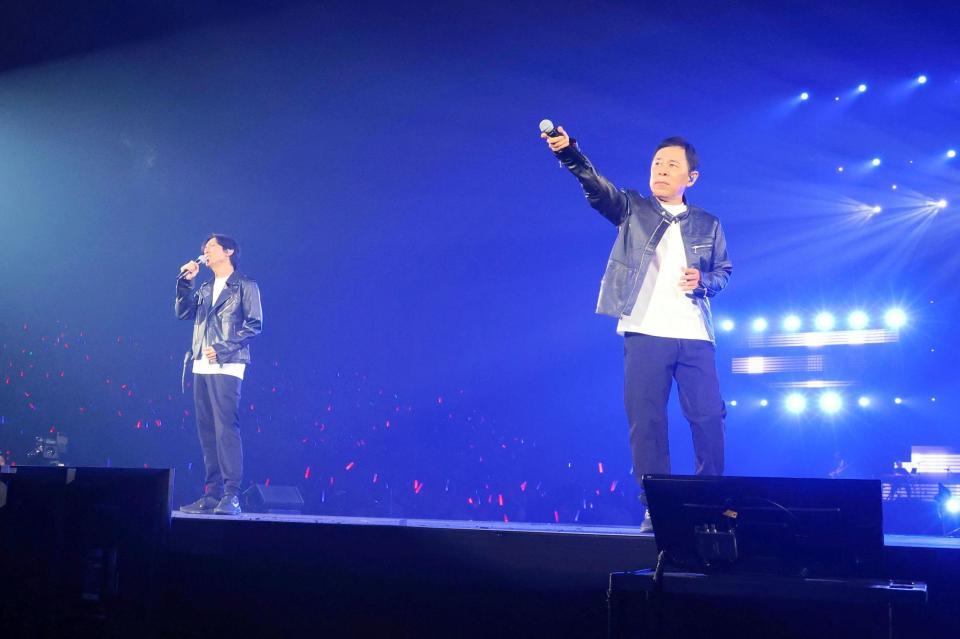 「ナインティナインのオールナイトニッポン歌謡祭」に主演した岡村隆史（右）、矢部浩之（Ｃ）「ナインティナインのオールナイトニッポン歌謡祭」