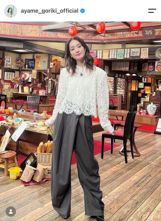 剛力彩芽公式インスタグラム＠ａｙａｍｅ＿ｇｏｒｉｋｉ＿ｏｆｆｉｃｉａｌより