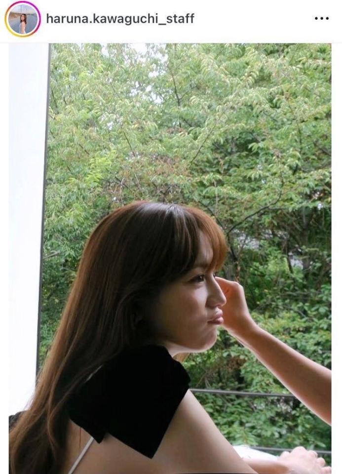川口春奈のスタッフによる公式インスタグラム＠ｈａｒｕｎａ．ｋａｗａｇｕｃｈｉ＿ｓｔａｆｆ（１０月２２日付）より