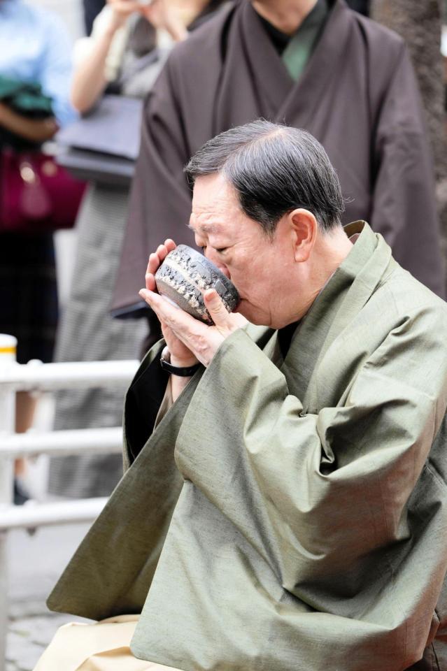 「銀茶会」に参加した坂東彌十郎