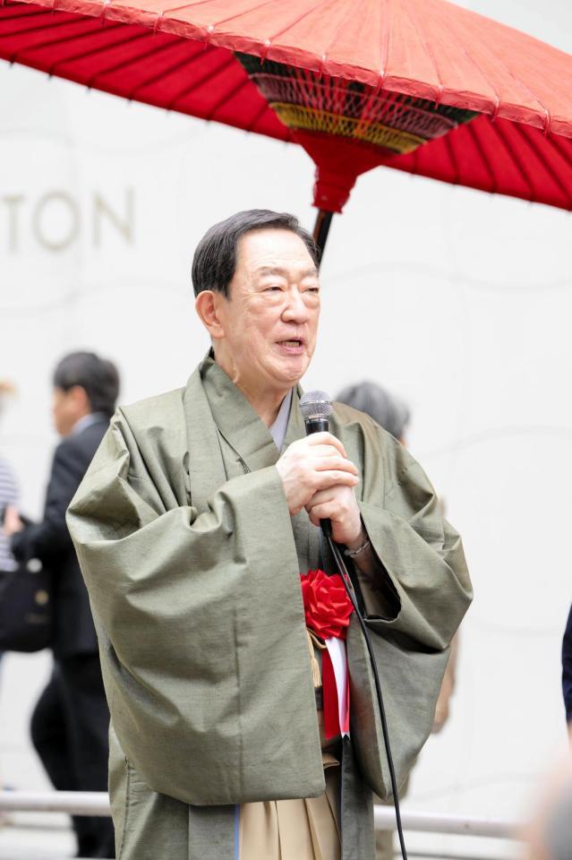 「銀茶会」に参加した坂東彌十郎