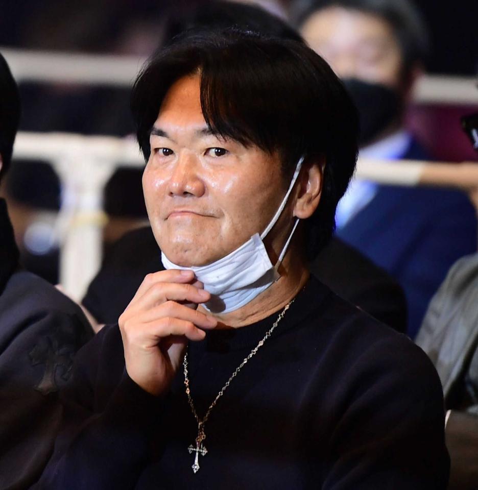 リングサイドで観戦する島田紳助さん＝２０２３年１月撮影