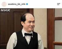 横文字連発で存在感抜群の熊田店長。ブラッサム公式インスタグラム＠ａｓａｄｏｒａ＿ｂｋ＿ｎｈｋより