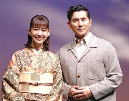　森口瑤子（左）と本木雅弘