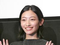 イベントに出席した川島鈴遥