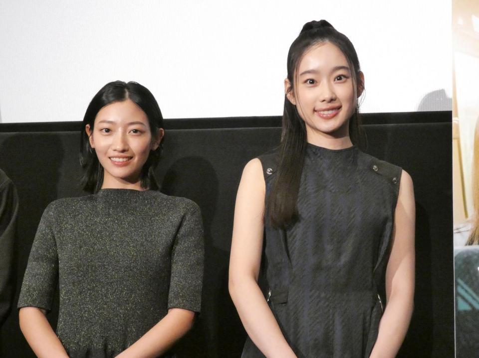 イベントに出席した川島鈴遥（左）、倉沢杏菜
