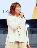 熱唱する吉田沙保里