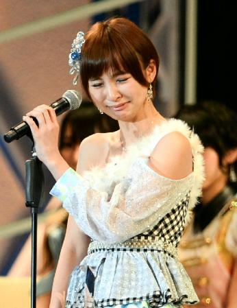 ６月８日の総選挙で、ＡＫＢからの卒業を発表した篠田麻里子