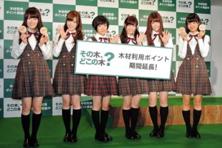 木をテーマにした特別授業を受けた乃木坂４６＝東京・西新宿