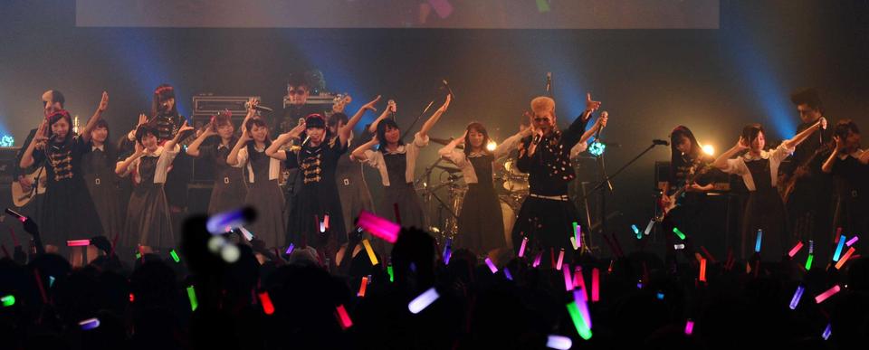 　大学同格者へご褒美ライブをおこなった氣志團と乃木團の豪華コラボ