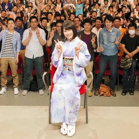 関西テレビのイベントに登場した横山由依＝大阪市内