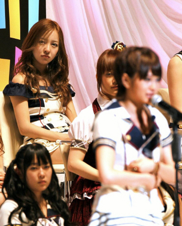 板野友美ＡＫＢメモリアル　２０１１年