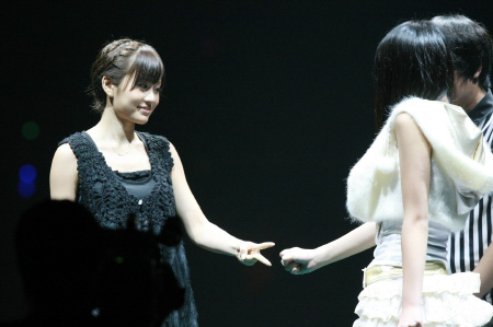 前田敦子ＡＫＢ４８メモリアル　３