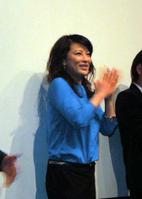 公開を喜ぶ鈴木砂羽＝東京・渋谷区のヒューマントラストシネマ
