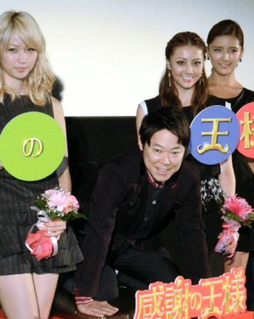 紅白出場の際はご祝儀として阿部サダヲにダンサー出演をおねだりしたＥ‐ｇｉｒｌｓ