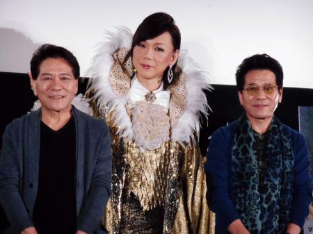 　映画「恋するリベラーチェ」の特別試写会でトークショーを行った（左から）おすぎ、ミッツ・マングローブ、ピーコ＝東京・新宿ピカデリー１
