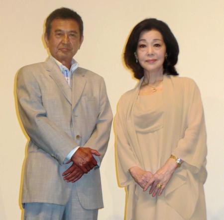 　三國連太郎さんの思い出を語った長山藍子と誠直也＝東京・銀座