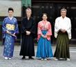 二条城での試写会イベントに出席した（左から）萬田久子、福本清三、山本千尋、松方弘樹
