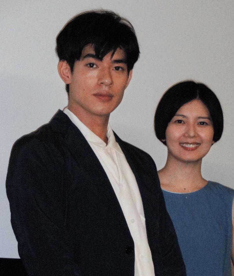 舞台あいさつに登場した（左から）中島歩、菊池亜希子 