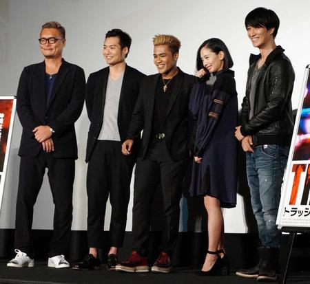 　（左から）権野元監督、八木将康、ＥＬＬＹ、中村ゆり、天野浩成＝東京・ユナイテッド豊洲