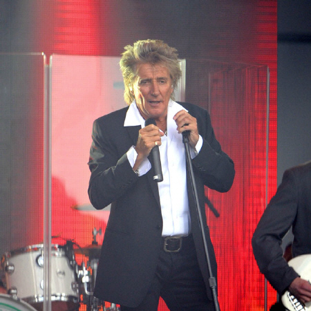 息子の理学療法代金の未払いで訴えられたロッド・スチュワート