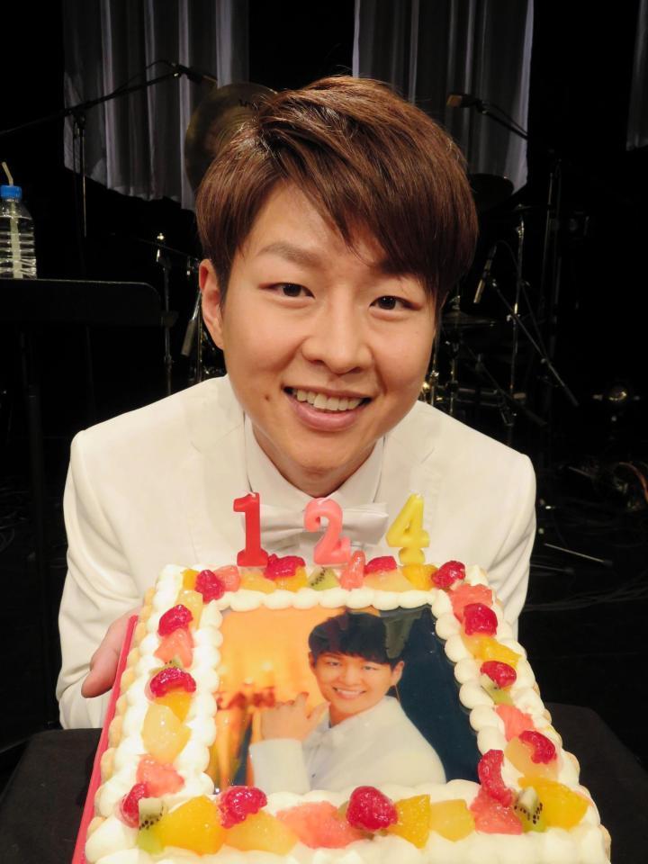 パク ジュニョン 34回目の誕生日祝福 海外スターバックナンバー 芸能 デイリースポーツ Online