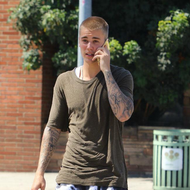 ジャスティン・ビーバー、サブウェイでクレジットカード使えず！？