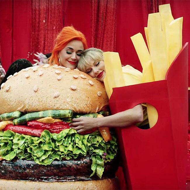 ケイティ・ペリーとテイラー・スウィフト、