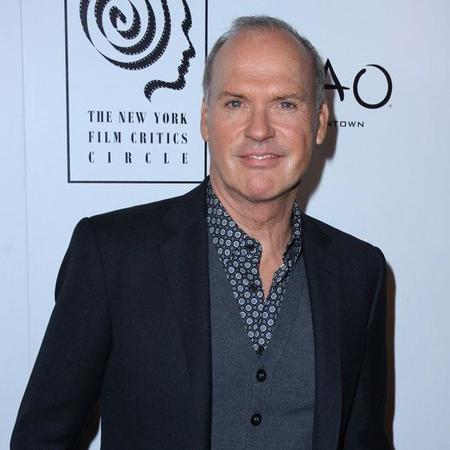 　マイケル・キートン