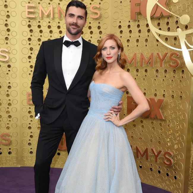 　ブリタニー・スノウ（右）と タイラー・スタナランド